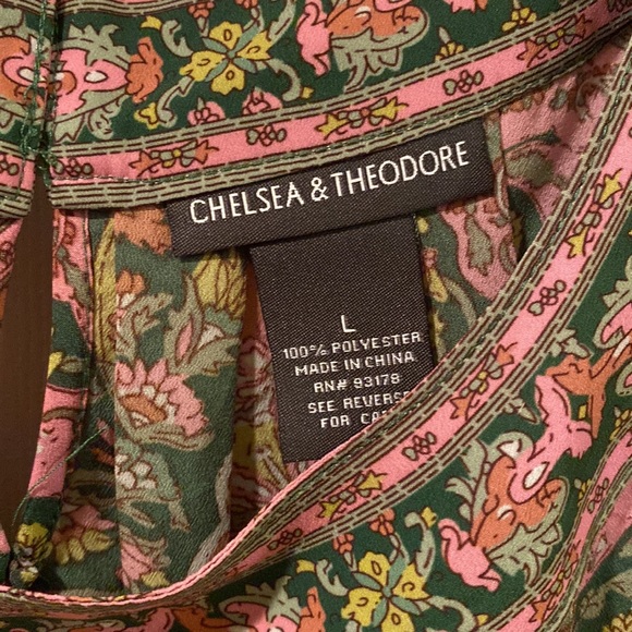 Chelsea & Theodore dressy tank top size L - Picture 3 of 8